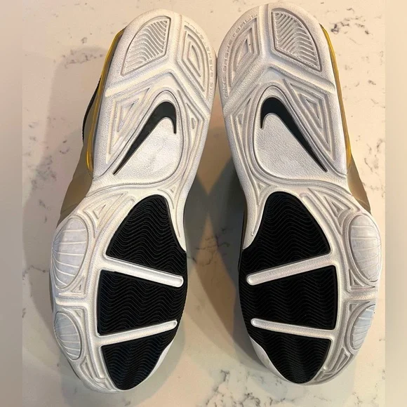 Nike Rare Air Max Wavy Men’s SZ.11 Vintage Basketball Shoes Gold/BlackNew